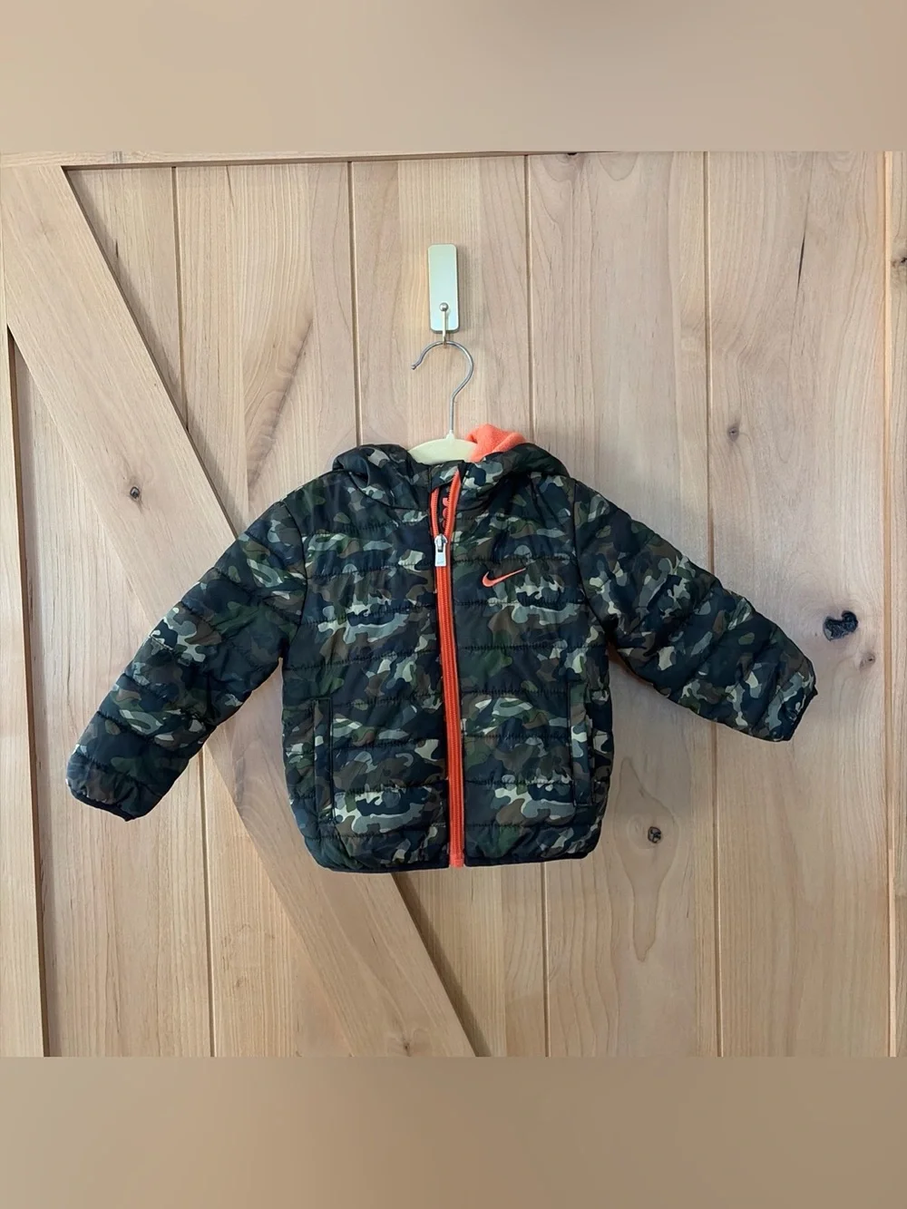 Nike Toddler Size 12 Months Green Camo Zip Up Hooded Puffer Jacket